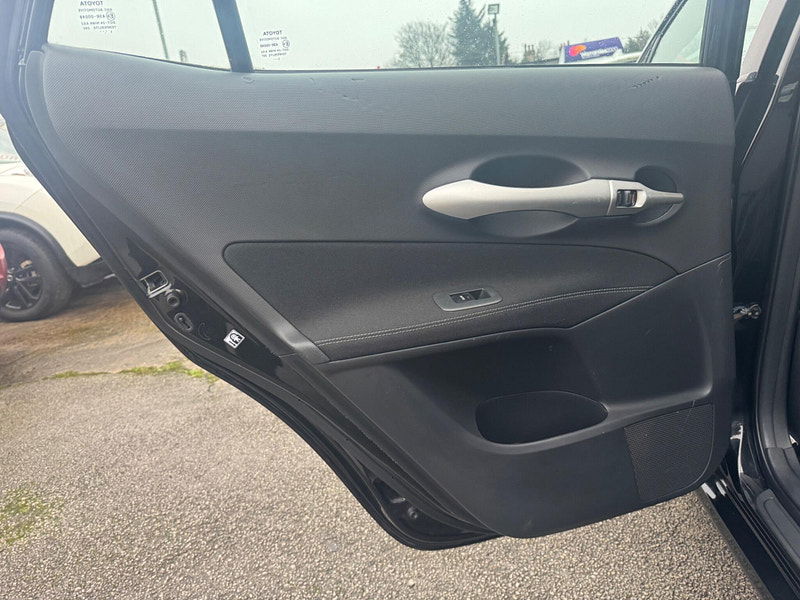 Toyota Auris 1.8 VVT-h T4 CVT Euro 5 (s/s) 5dr 5dr Automatic 2026