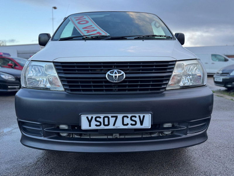 Toyota Hiace 2.5 280 D-4D RWD L1 H1 4dr 4dr Manual 2025