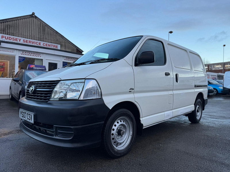 Toyota Hiace 2.5 280 D-4D RWD L1 H1 4dr 4dr Manual 2026