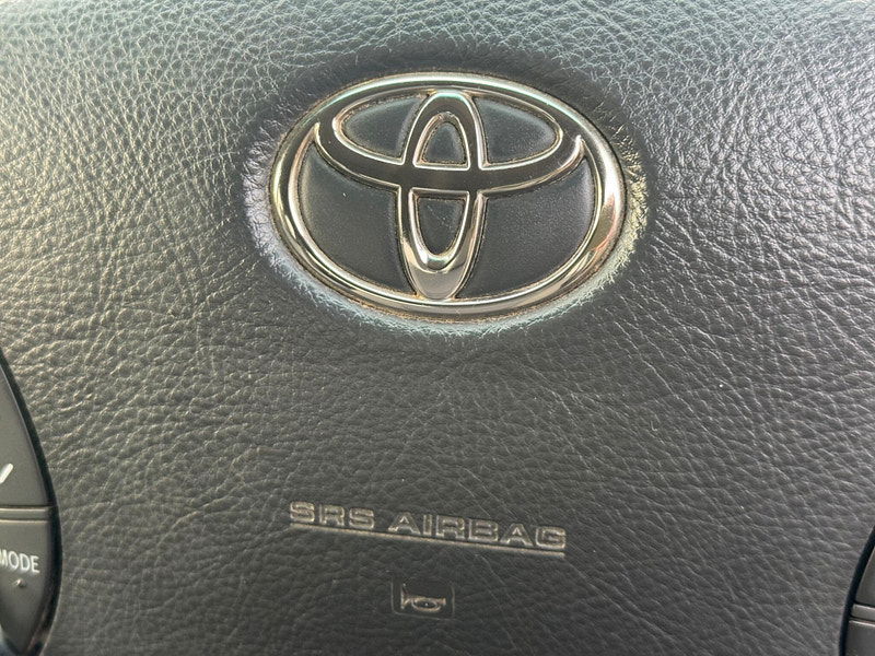 Toyota Hilux INVINCIBLE 4X4 D-4D DCB 4dr Manual 2026