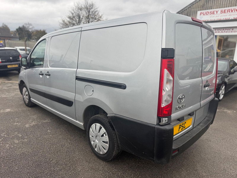 Toyota PROACE 2.0 1200 HDi FWD L2 H1 5dr 5dr Manual 2025