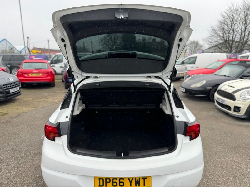 Vauxhall Astra 1.4i Turbo Design Euro 6 5dr 5dr Manual 2024