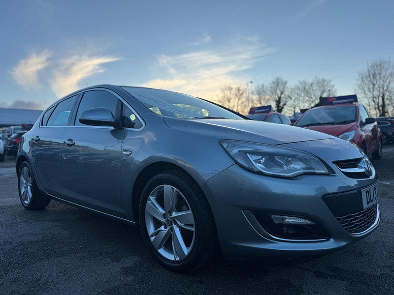 Vauxhall Astra 1.6 16v SRi Euro 5 5dr 5dr Manual 2026