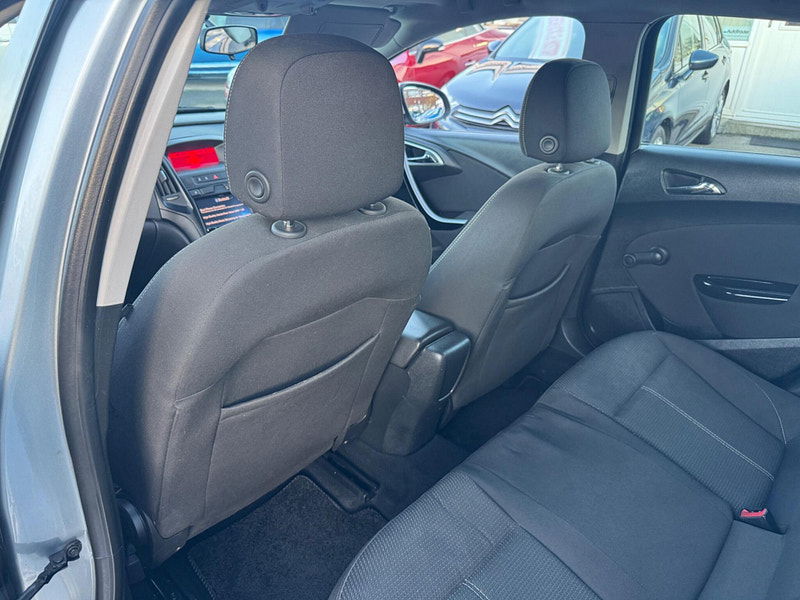 Vauxhall Astra 1.6 16v SRi Euro 5 5dr 5dr Manual 2025