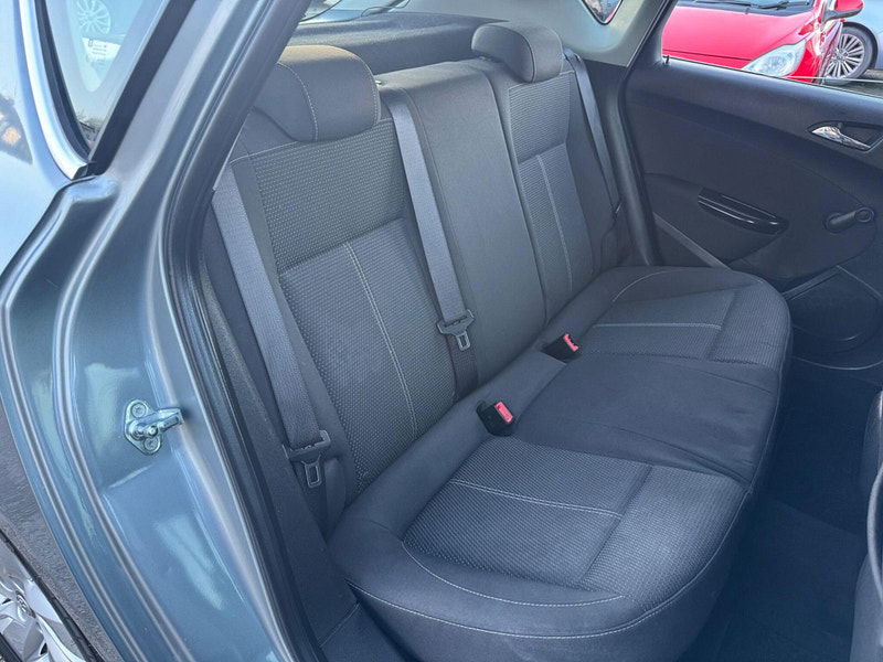 Vauxhall Astra 1.6 16v SRi Euro 5 5dr 5dr Manual 2025