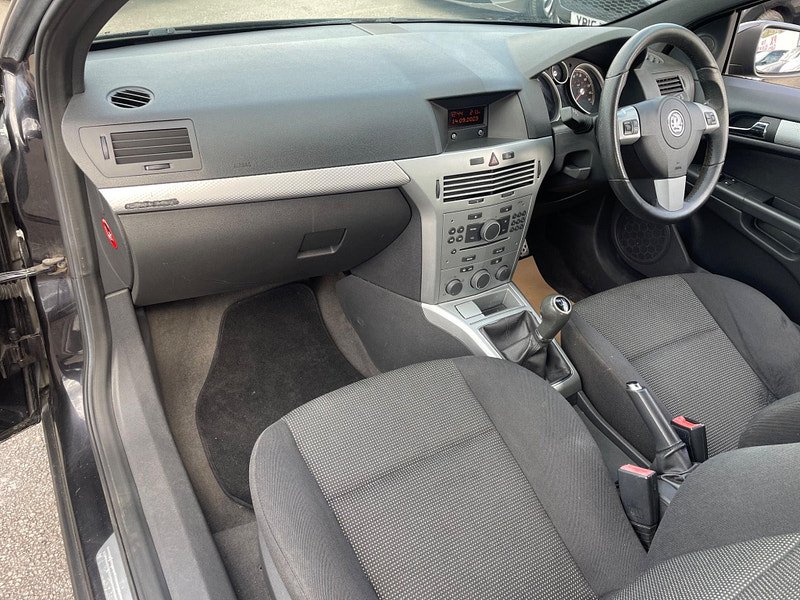 Vauxhall Astra 1.6i 16v SXi Sport Hatch 3dr 3dr Manual 2024