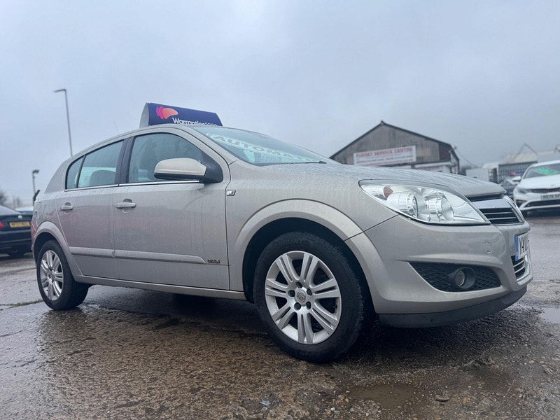 Vauxhall Astra 1.8i 16v Design 5dr 5dr Automatic 2026