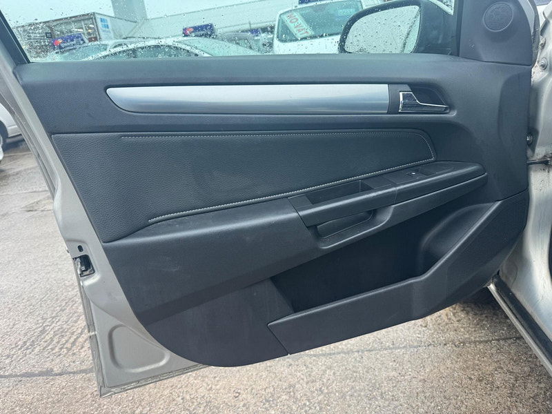 Vauxhall Astra 1.8i 16v Design 5dr 5dr Automatic 2026