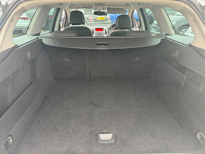 Vauxhall Astra 2.0 CDTi SRi Sports Tourer Auto Euro 5 5dr 5dr Automatic 2025