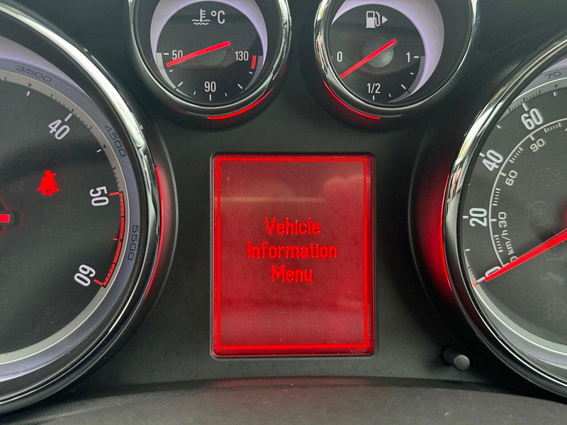Vauxhall Astra 2.0 CDTi SRi Sports Tourer Auto Euro 5 5dr 5dr Automatic 2025