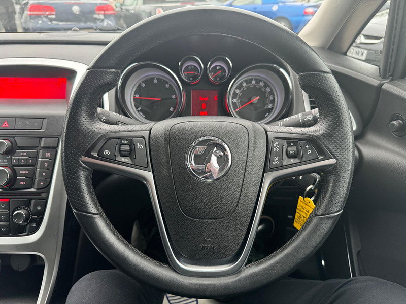 Vauxhall Astra 2.0 CDTi SRi Sports Tourer Auto Euro 5 5dr 5dr Automatic 2025