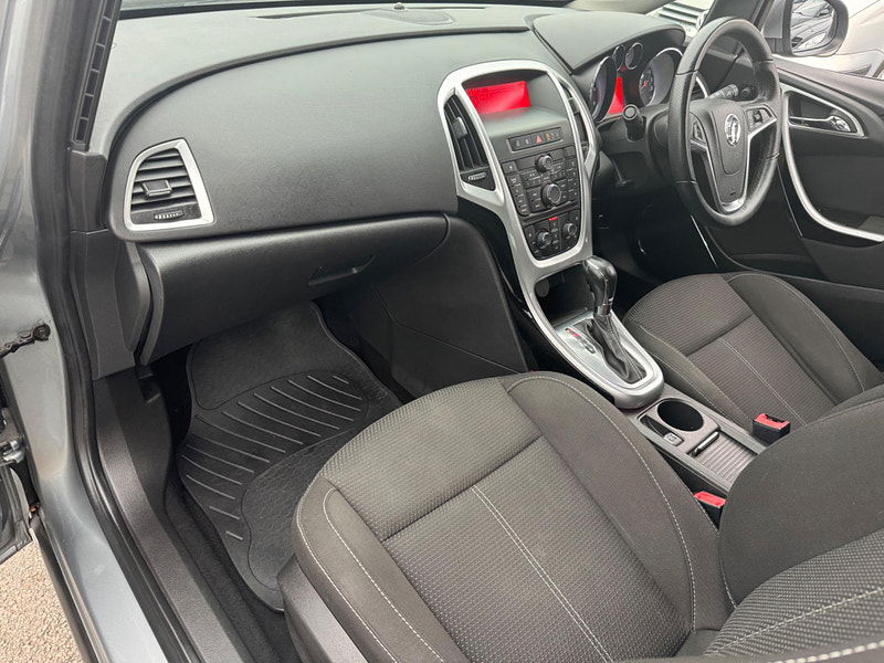 Vauxhall Astra 2.0 CDTi SRi Sports Tourer Auto Euro 5 5dr 5dr Automatic 2025
