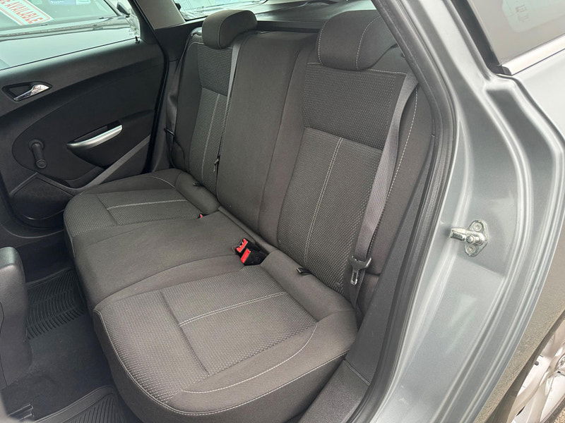 Vauxhall Astra 2.0 CDTi SRi Sports Tourer Auto Euro 5 5dr 5dr Automatic 2025