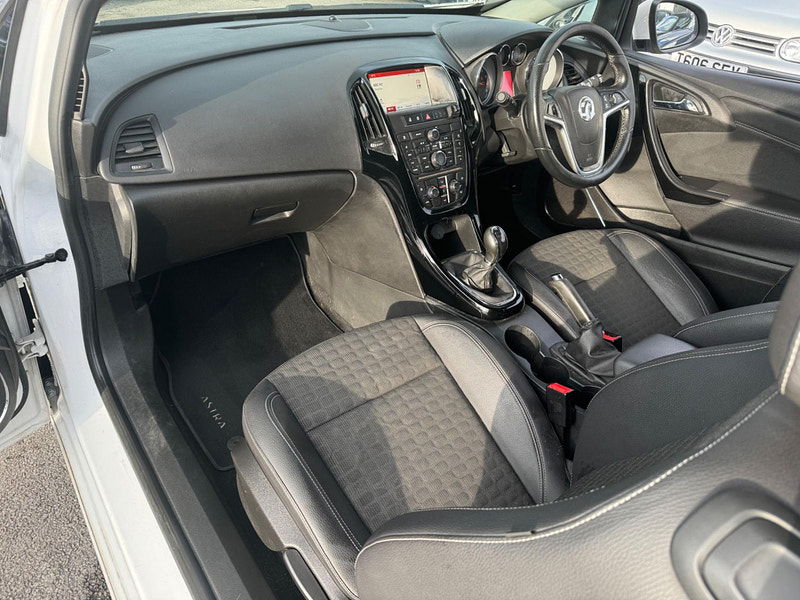 Vauxhall Astra GTC 1.4i Turbo SRi Euro 6 (s/s) 3dr 3dr Manual 2025