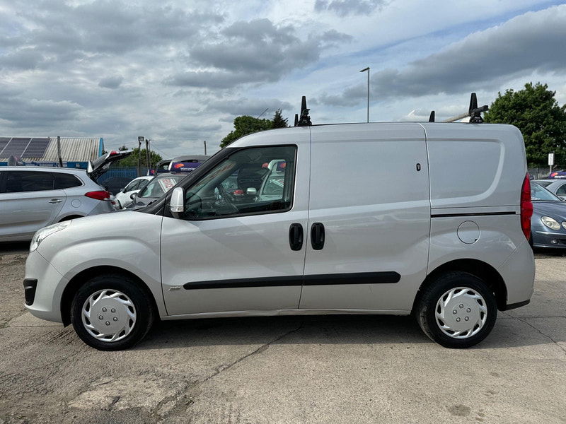 Vauxhall Combo 1.3 CDTi 2000 16v Sportive FWD L1 H1 3dr 3dr Manual 2025