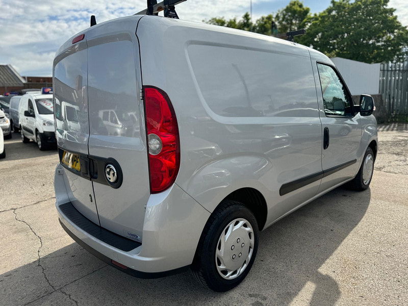 Vauxhall Combo 1.3 CDTi 2000 16v Sportive FWD L1 H1 3dr 3dr Manual 2025