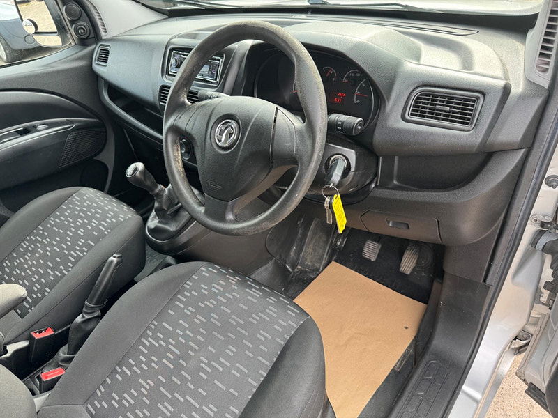 Vauxhall Combo 1.3 CDTi 2000 16v Sportive FWD L1 H1 3dr 3dr Manual 2025