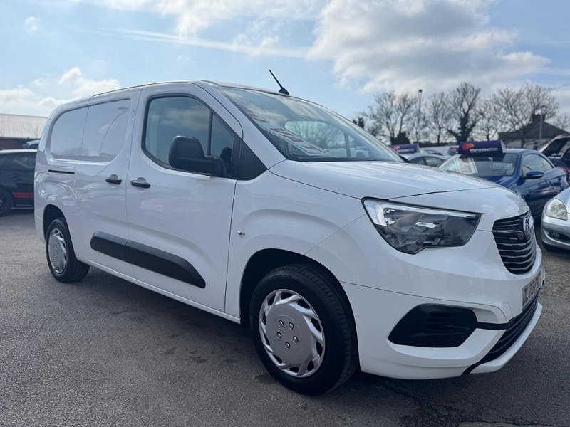 Vauxhall Combo 1.5 Turbo D 2300 Sportive L2 H1 Euro 6 (s/s) 4dr 4dr Manual 2026