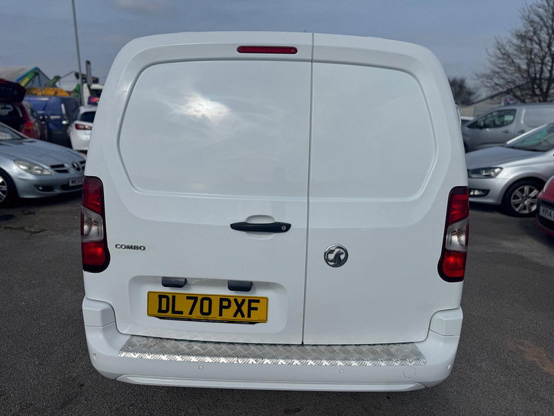 Vauxhall Combo 1.5 Turbo D 2300 Sportive L2 H1 Euro 6 (s/s) 4dr 4dr Manual 2026