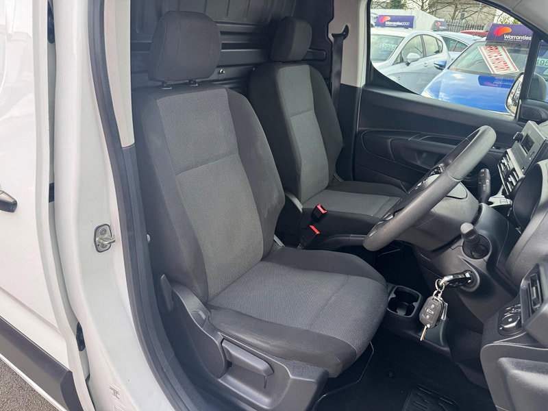 Vauxhall Combo 1.5 Turbo D 2300 Sportive L2 H1 Euro 6 (s/s) 4dr 4dr Manual 2026