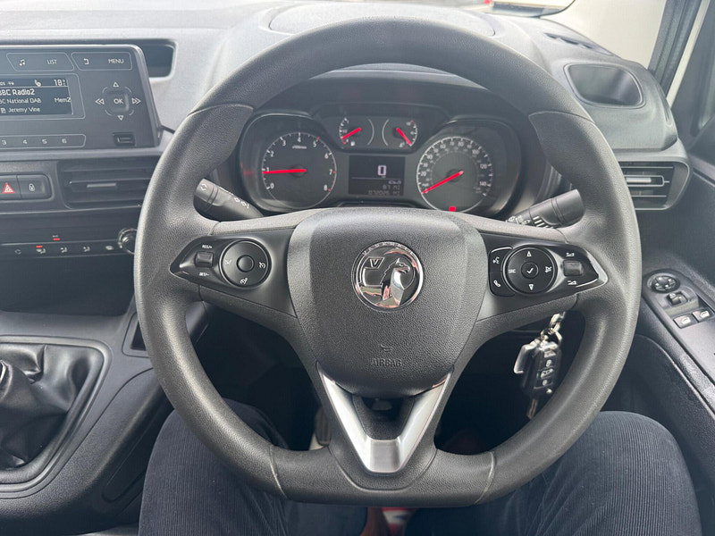 Vauxhall Combo 1.5 Turbo D 2300 Sportive L2 H1 Euro 6 (s/s) 4dr 4dr Manual 2026