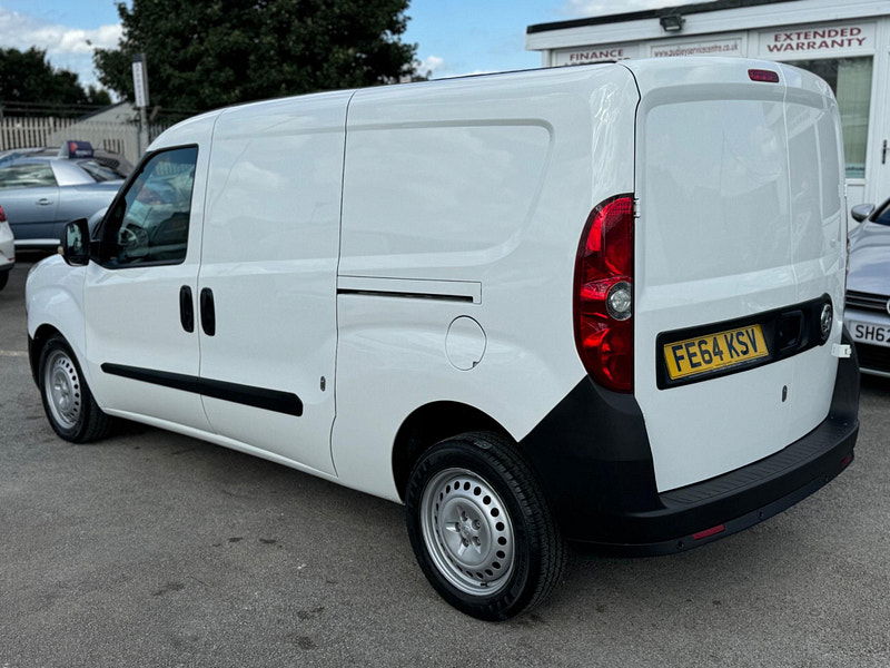 Vauxhall Combo 1.6 CDTi 2300 16v FWD L2 H1 (s/s) 3dr 3dr Manual 2024