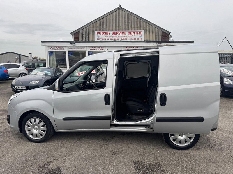 Vauxhall Combo 1.6 CDTi 2300 16v Sportive FWD L1 H1 (s/s) 3dr 3dr Manual 2026
