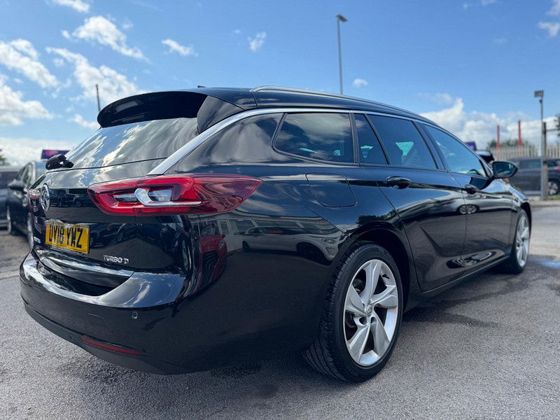 Vauxhall Insignia 2.0 Turbo D BlueInjection SRi Nav Sports Tourer Auto Euro 6 (s/s) 5dr 5dr Automatic 2025