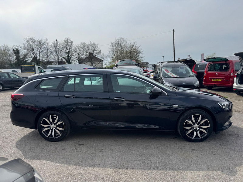 Vauxhall Insignia 2.0 Turbo D BlueInjection Tech Line Nav Sports Tourer Euro 6 (s/s) 5dr 5dr Manual 2025