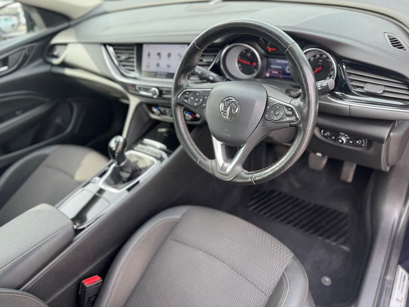 Vauxhall Insignia 2.0 Turbo D BlueInjection Tech Line Nav Sports Tourer Euro 6 (s/s) 5dr 5dr Manual 2025