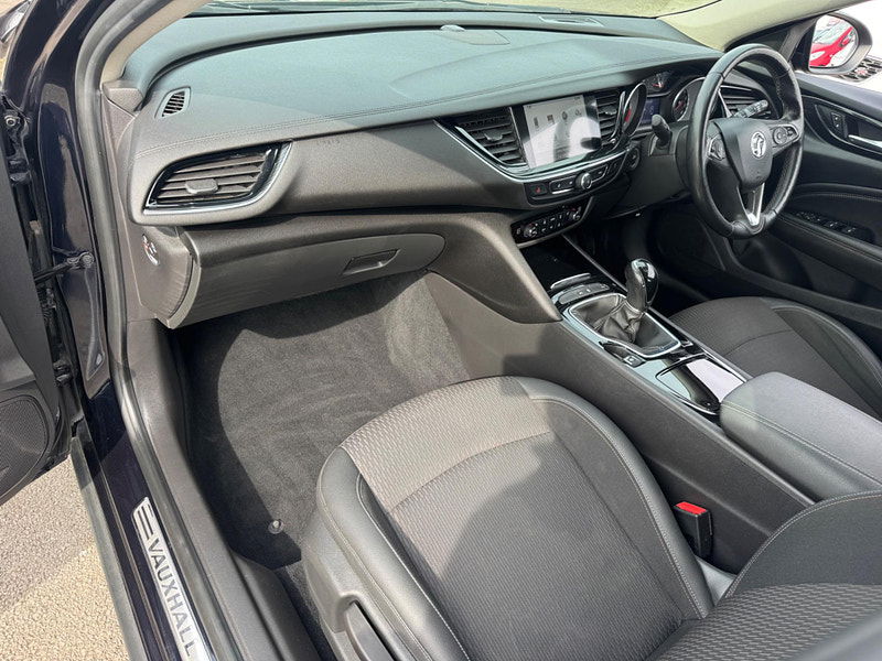 Vauxhall Insignia 2.0 Turbo D BlueInjection Tech Line Nav Sports Tourer Euro 6 (s/s) 5dr 5dr Manual 2025