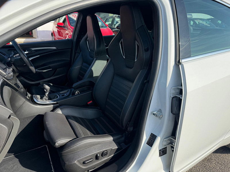 Vauxhall Insignia 2.8T V6 VXR SuperSport 4WD Euro 6 5dr 5dr Manual 2026