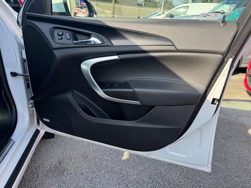 Vauxhall Insignia 2.8T V6 VXR SuperSport 4WD Euro 6 5dr 5dr Manual 2026