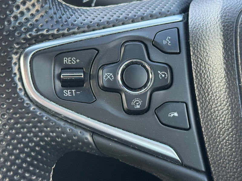 Vauxhall Insignia 2.8T V6 VXR SuperSport 4WD Euro 6 5dr 5dr Manual 2026