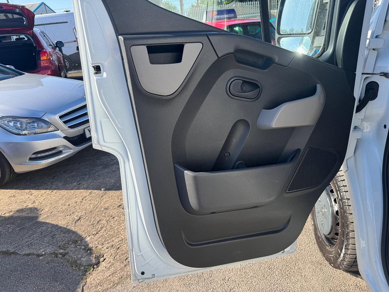 Vauxhall Movano 2.3 CDTi 2800 FWD L1 H1 Euro 5 5dr 5dr Manual 2026