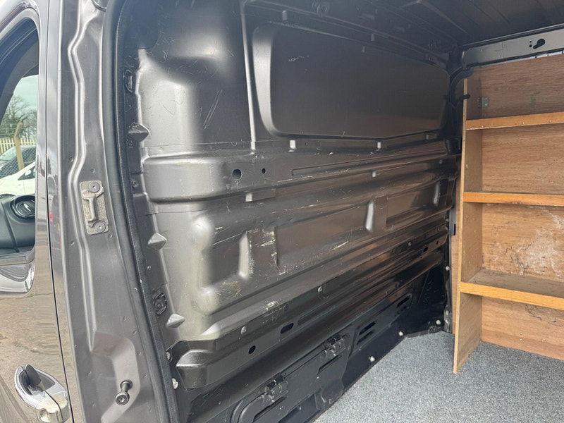 Vauxhall Vivaro 1.6 CDTi 2700 BiTurbo ecoFLEX Sportive L1 H1 Euro 5 (s/s) 5dr 5dr Manual 2026