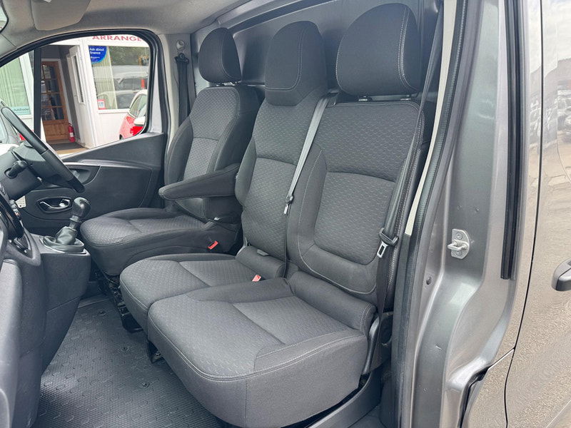 Vauxhall Vivaro 1.6 CDTi 2900 Sportive L2 H1 Euro 6 5dr 5dr Manual 2025