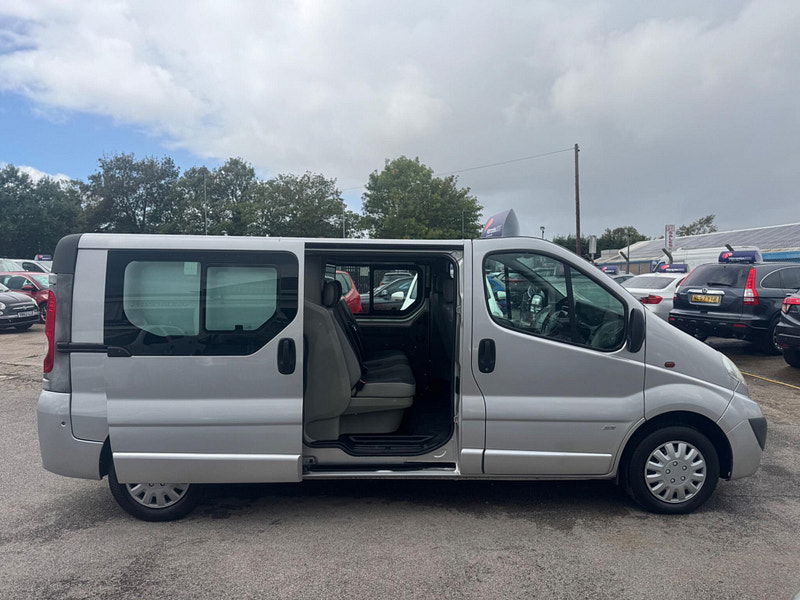 Vauxhall Vivaro 2.0 2900 CDTi Sportive Crew Van FWD L3 5dr 5dr Manual 2025