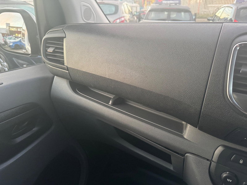 Vauxhall Vivaro 2.0 Turbo D 3100 Sportive L2 H1 Euro 6 (s/s) 5dr 5dr Manual 2026