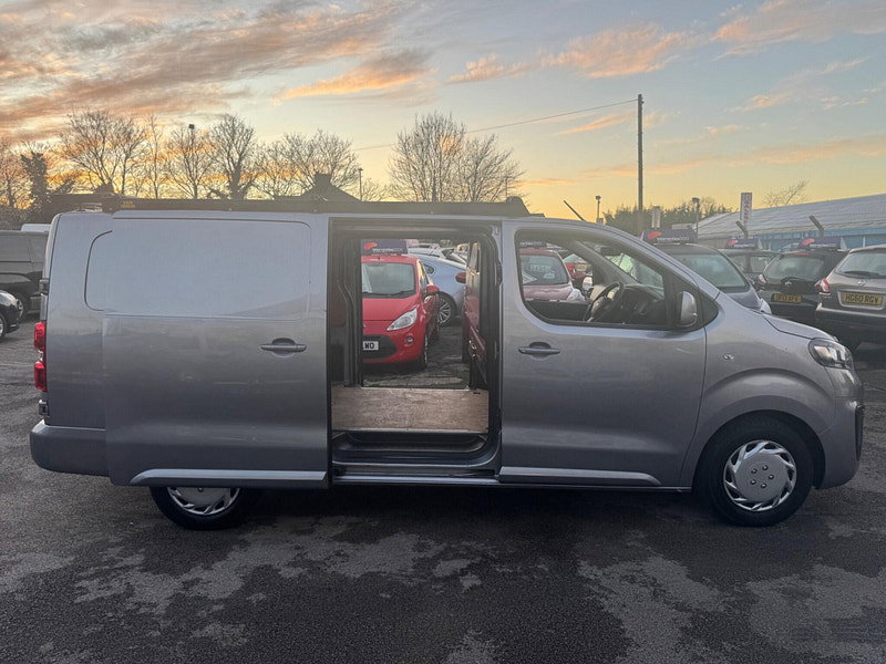 Vauxhall Vivaro 2.0 Turbo D 3100 Sportive L2 H1 Euro 6 (s/s) 5dr 5dr Manual 2026