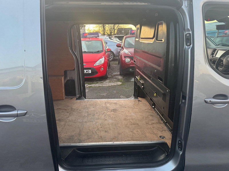 Vauxhall Vivaro 2.0 Turbo D 3100 Sportive L2 H1 Euro 6 (s/s) 5dr 5dr Manual 2026