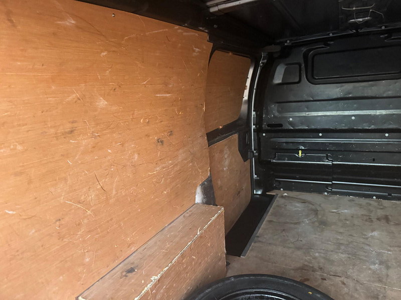 Vauxhall Vivaro 2.0 Turbo D 3100 Sportive L2 H1 Euro 6 (s/s) 5dr 5dr Manual 2026