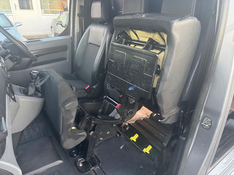 Vauxhall Vivaro 2.0 Turbo D 3100 Sportive L2 H1 Euro 6 (s/s) 5dr 5dr Manual 2026