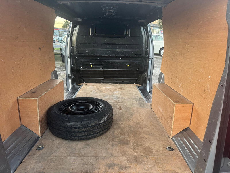 Vauxhall Vivaro 2.0 Turbo D 3100 Sportive L2 H1 Euro 6 (s/s) 5dr 5dr Manual 2026