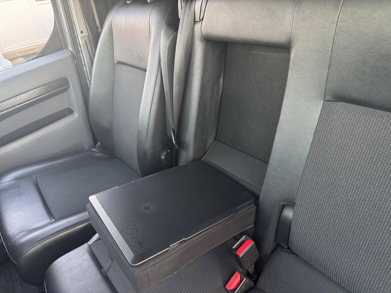 Vauxhall Vivaro 2.0 Turbo D 3100 Sportive L2 H1 Euro 6 (s/s) 5dr 5dr Manual 2026