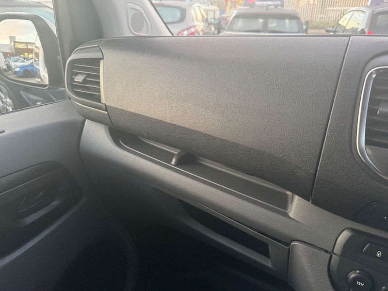 Vauxhall Vivaro 2.0 Turbo D 3100 Sportive L2 H1 Euro 6 (s/s) 5dr 5dr Manual 2026