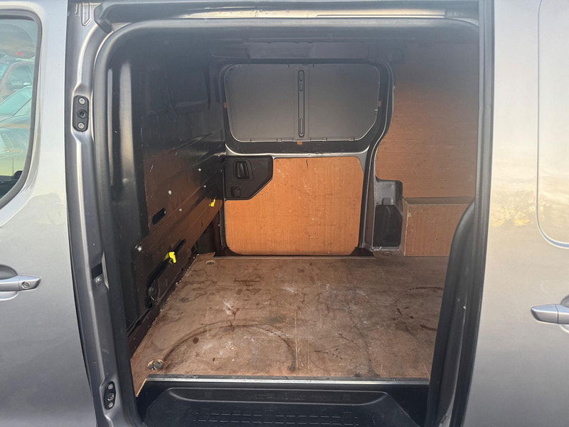 Vauxhall Vivaro 2.0 Turbo D 3100 Sportive L2 H1 Euro 6 (s/s) 5dr 5dr Manual 2026