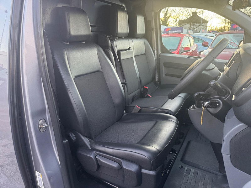 Vauxhall Vivaro 2.0 Turbo D 3100 Sportive L2 H1 Euro 6 (s/s) 5dr 5dr Manual 2026