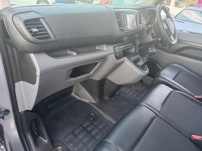 Vauxhall Vivaro 2.0 Turbo D 3100 Sportive L2 H1 Euro 6 (s/s) 5dr 5dr Manual 2026