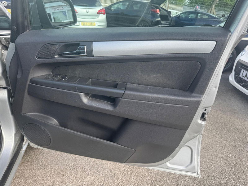 Vauxhall Zafira 1.6 16V Excite Euro 5 5dr 5dr Manual 2025